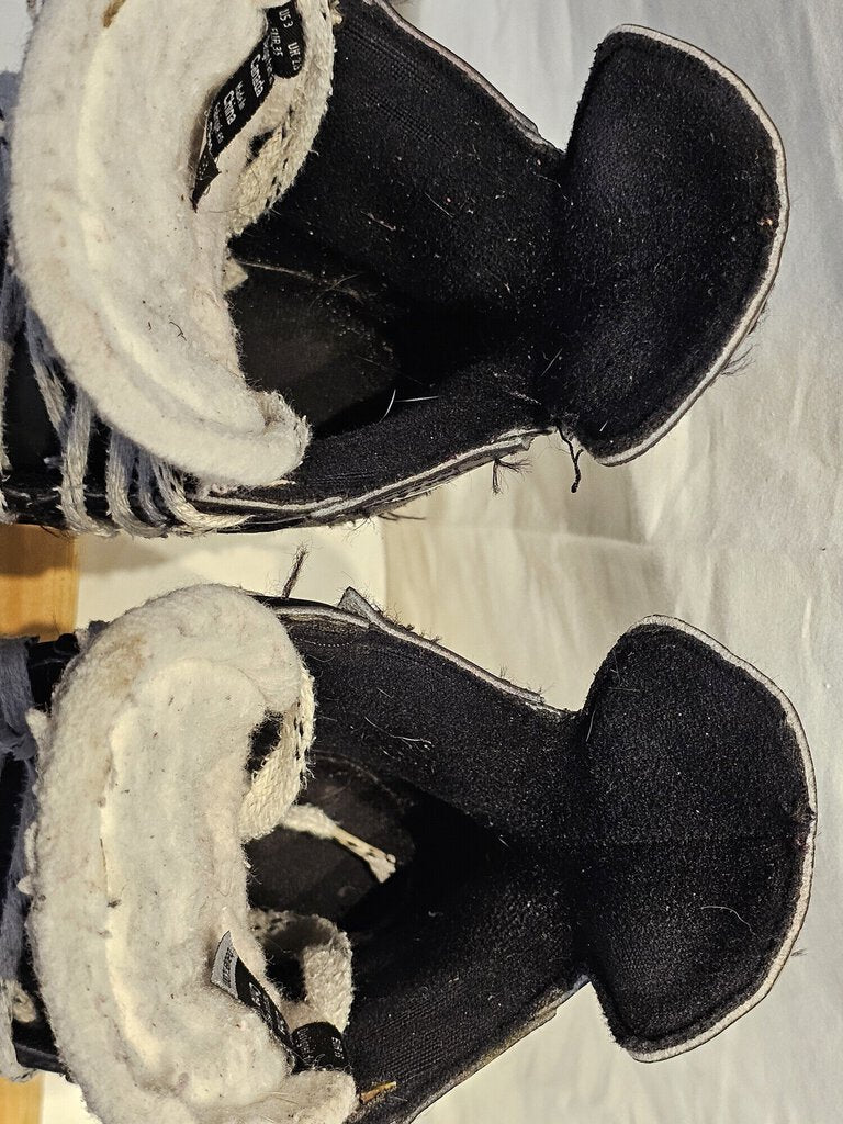 Bauer Supreme S140 Hockey Skates, Size 2