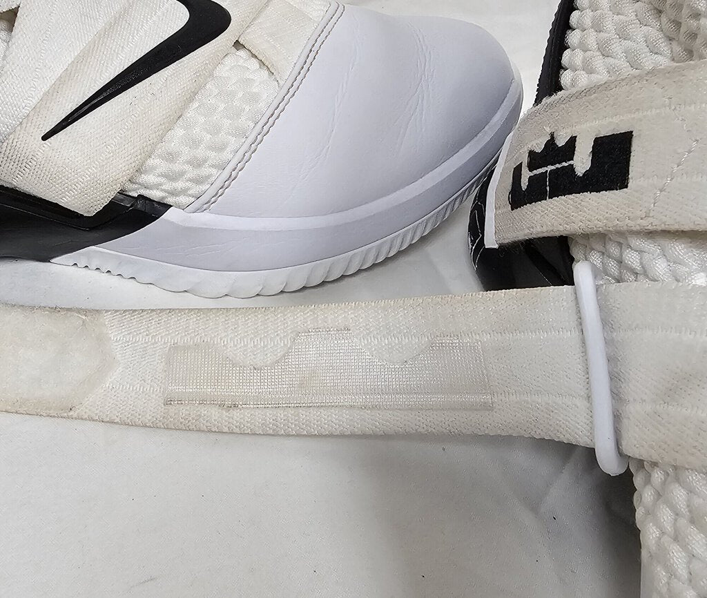 Nike Lebron Soldier 12 TB Basketball Shoes, Mens Size: 8