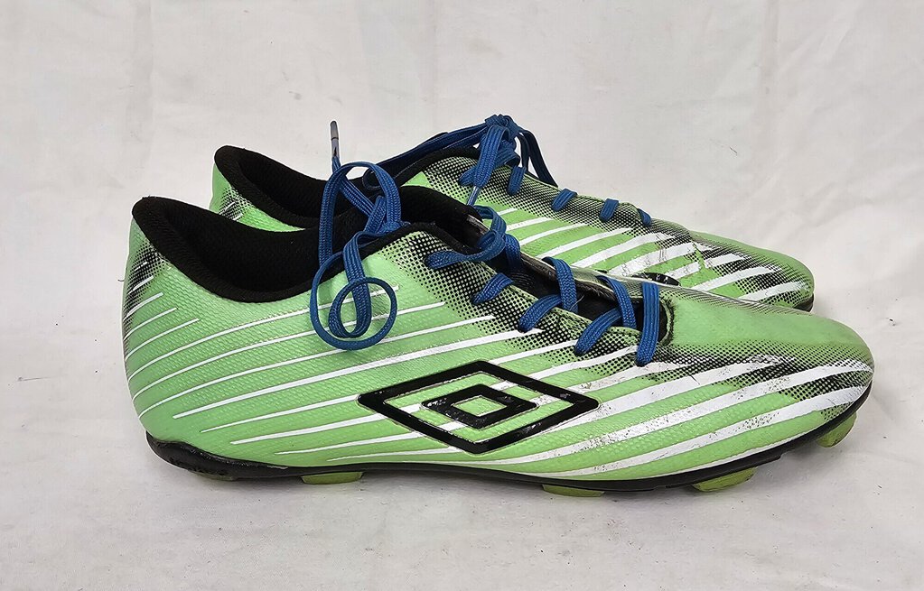 Umbro Arturo 2.0 Soccer Cleats, Size: 6
