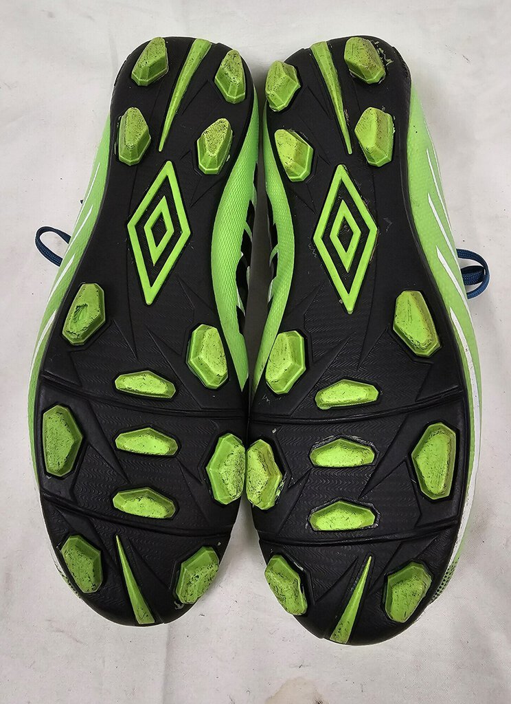 Umbro Arturo 2.0 Soccer Cleats, Size: 6