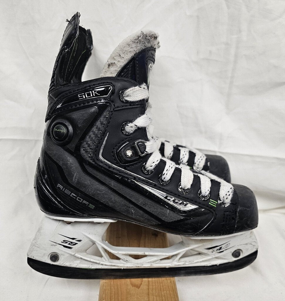 CCM Ribcor 50K Pump Hockey Skates, Size: 2.5