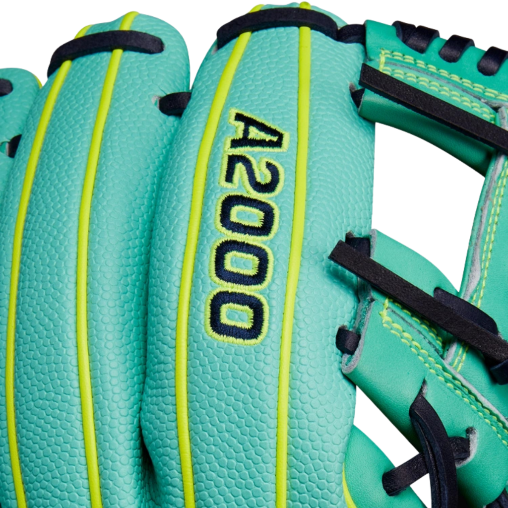 WILSON Fall 2024 A2000® DP15SS 11.5” Infield Baseball Glove