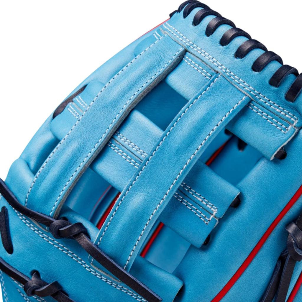 WILSON Fall 2024 A2000® 1750 12.5” Outfield Baseball Glove