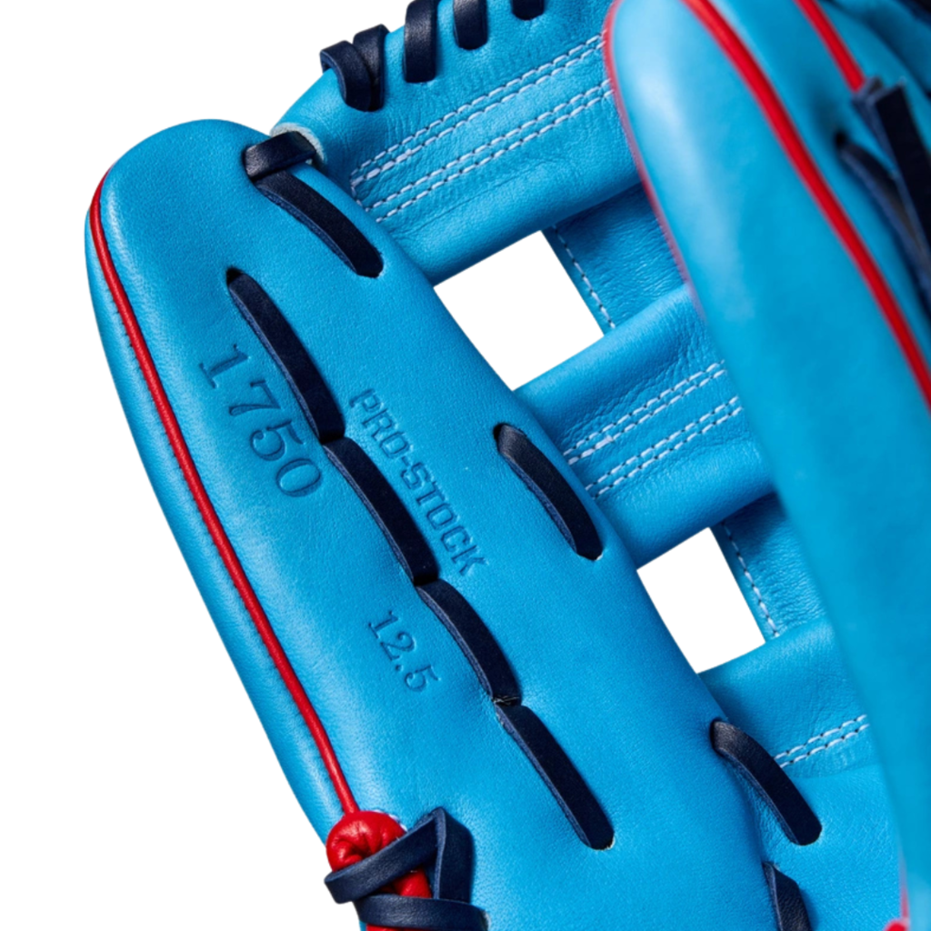 WILSON Fall 2024 A2000® 1750 12.5” Outfield Baseball Glove