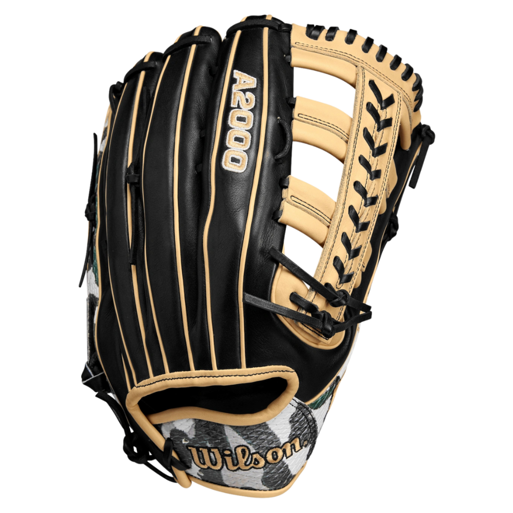WILSON Winter 2024 A2000® 1810 12.75” Outfield Baseball Glove