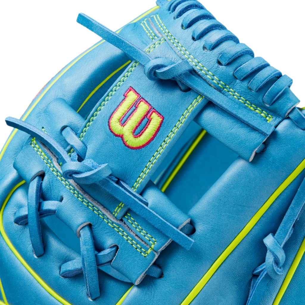 WILSON Fall 2024 A2000® 1786 11.5” Infield Baseball Glove
