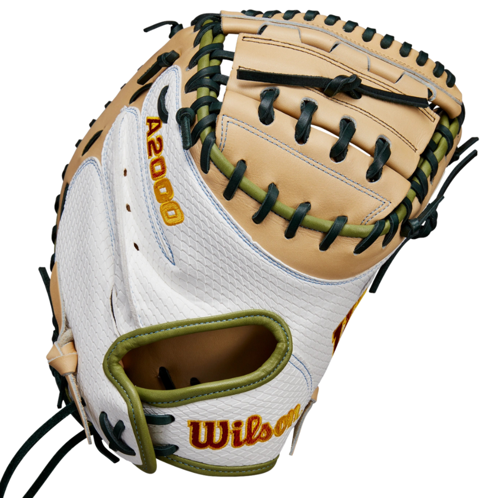 Wilson® Fall 2024 Sashel Palacios A2000® FPCM23SS 34” Fastpitch Catcher’s Mitt