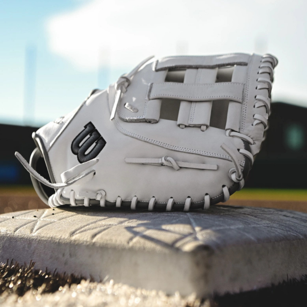 Wilson® 2024-2025 A1000® 1620 12.5” Fastpitch Softball First Base Mitt