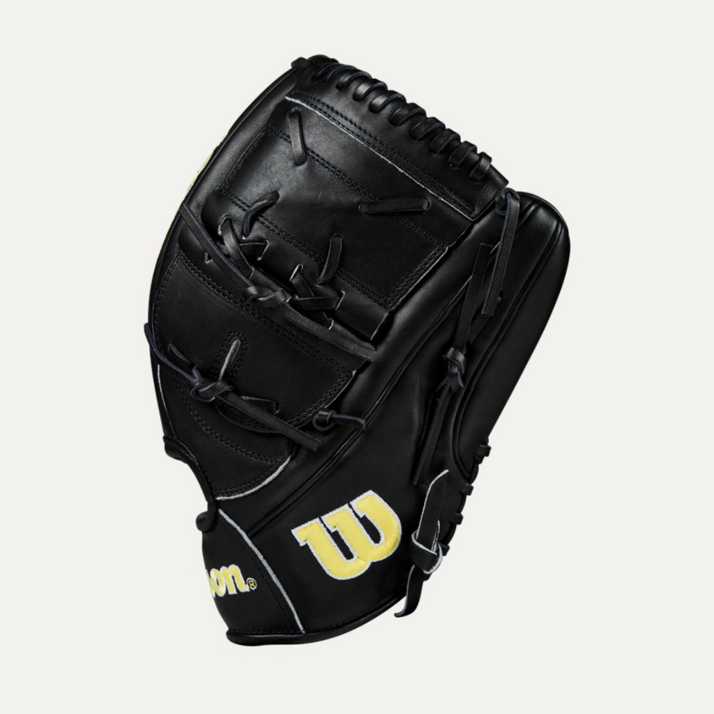 WILSON 2024 Baseball Classics Series A2000 B2 12” Pitcher’s Baseball Glove