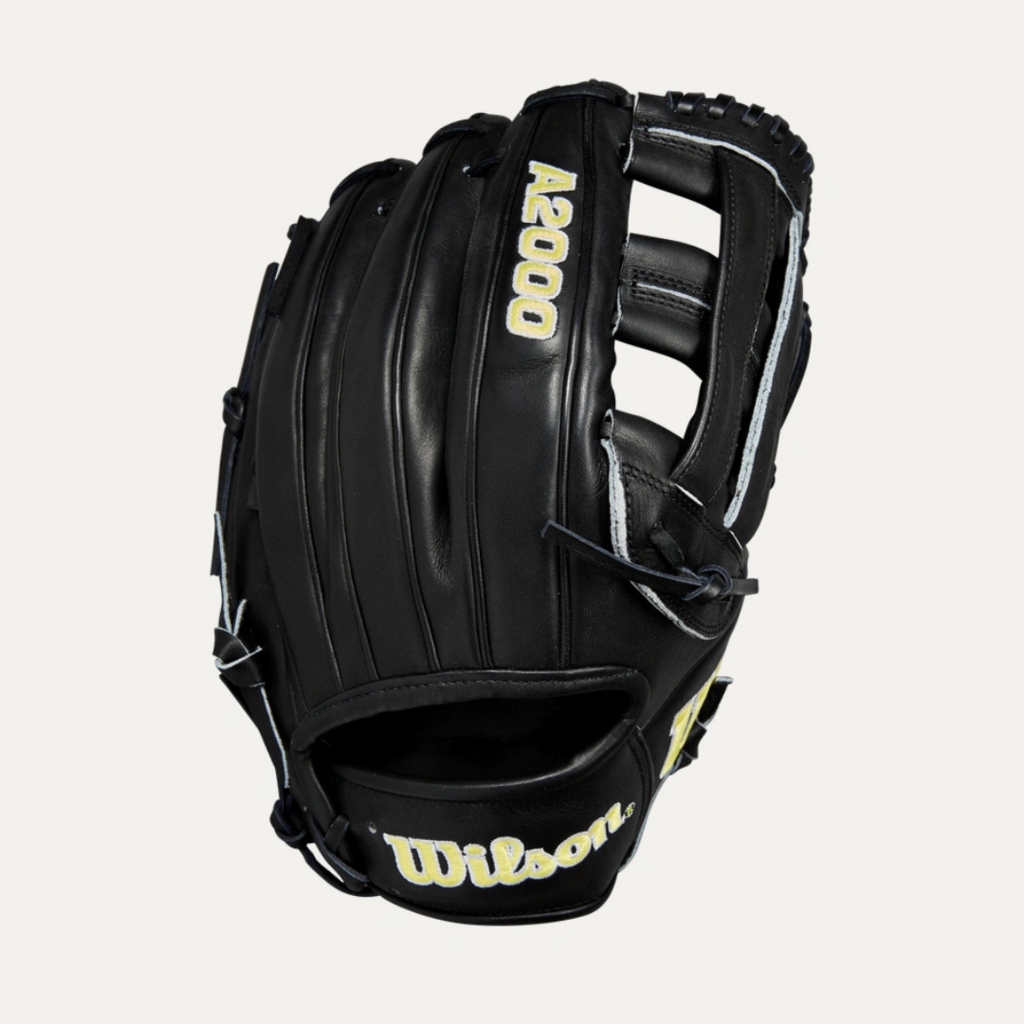 WILSON 2024 Baseball Classics Series A2000 DW5 12” Infield Baseball Glove