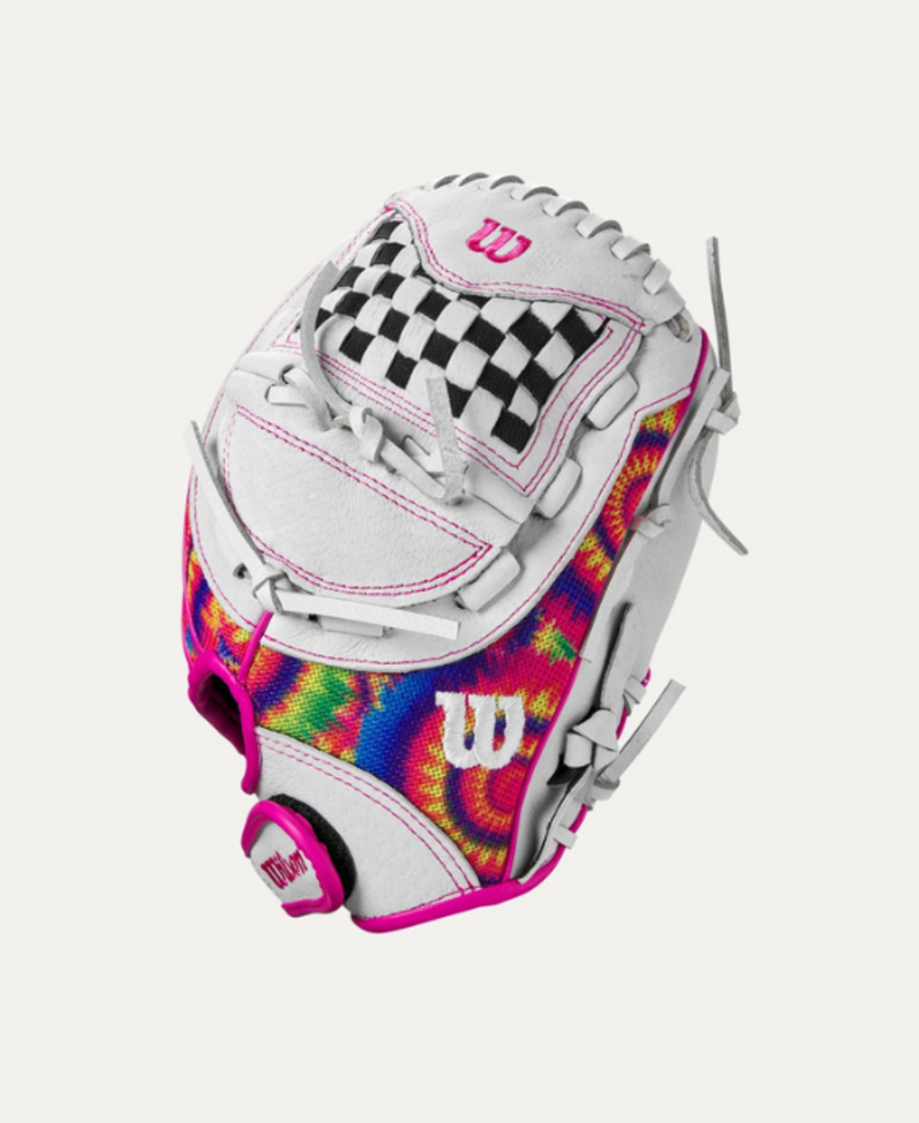 Wilson® 2024 A440™ Flash™ 11.5” Youth Infield Fastpitch Softball Glove