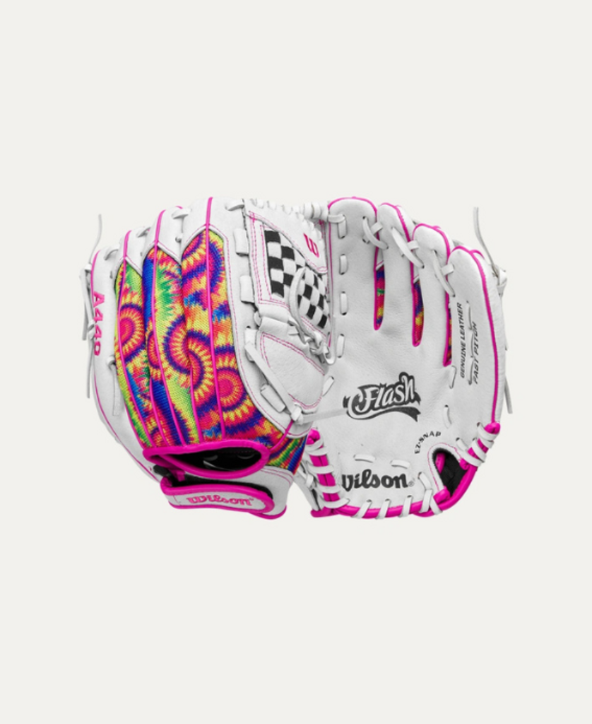 Wilson® 2024 A440™ Flash™ 11.5” Youth Infield Fastpitch Softball Glove