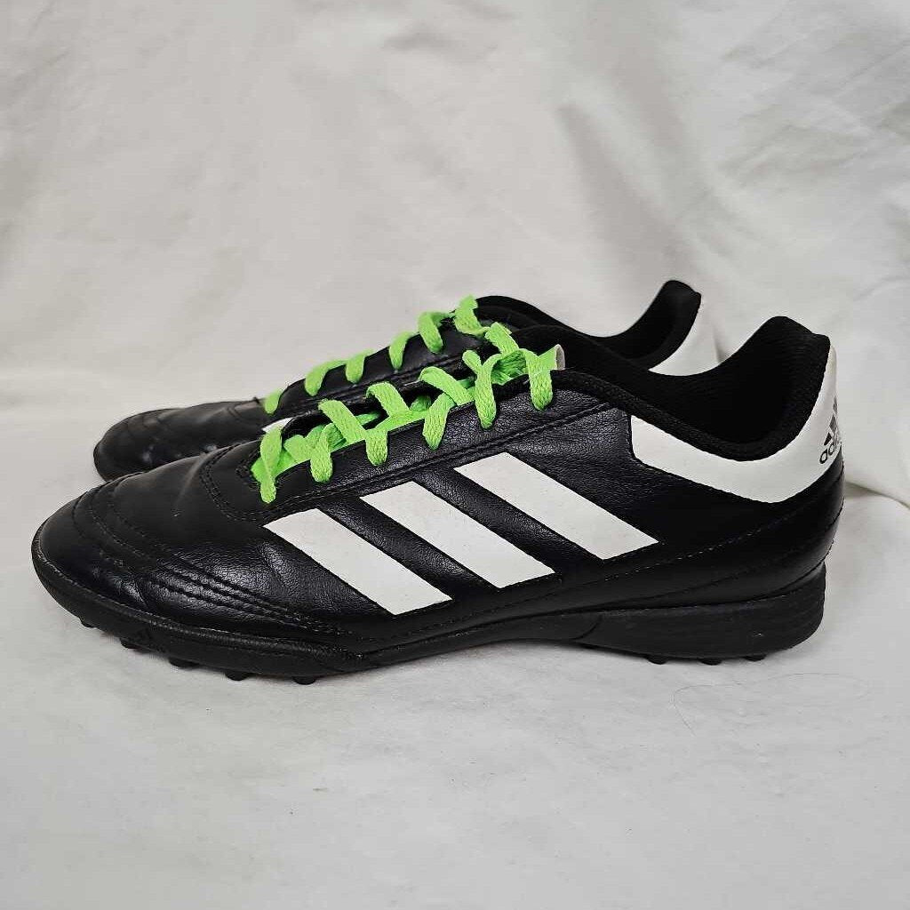 Adidas Low Turf Cleats, Size 5.5