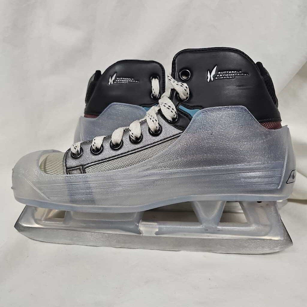 Nike Bauer Vapor XIX Junior Goalie Skates, Size 4.5