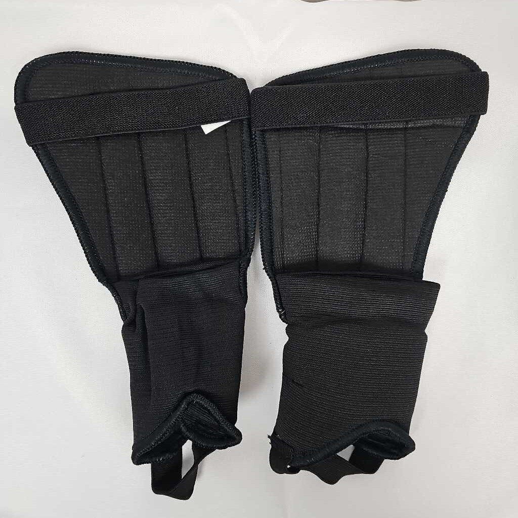 VKM SG96 Deluxe Soccer Shin Guards, Size Junior