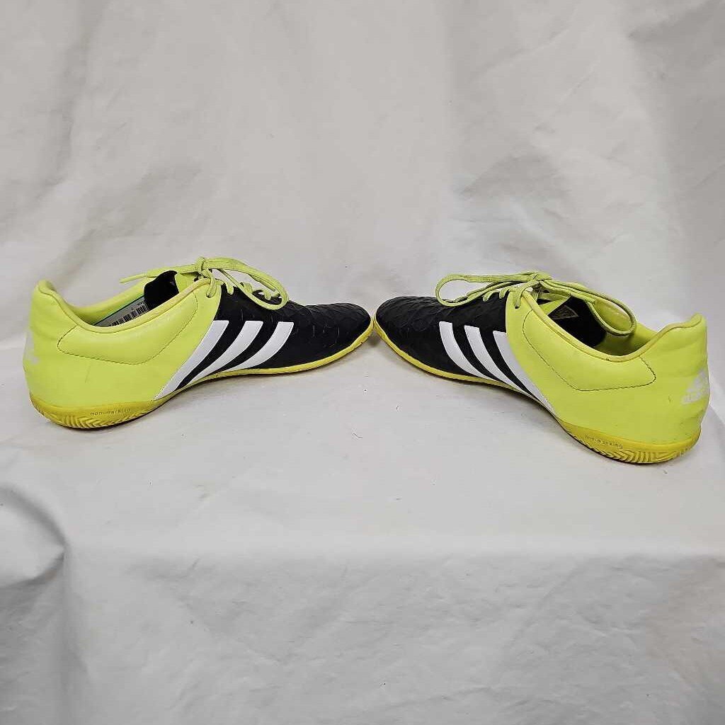 Addidas Indoor Soccer Shoes, Men's Size 7