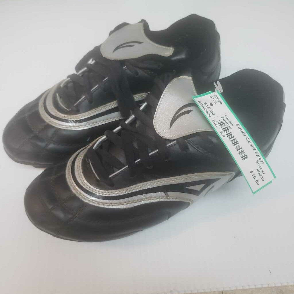 Firenza Soccer Cleats, Size: 5.5