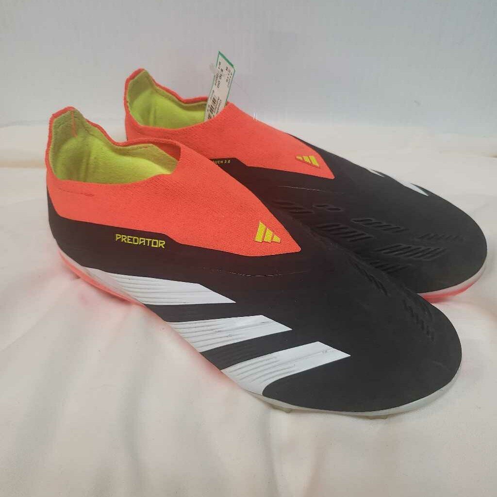Adidas Predator League Soccer Cleats, Size: 5.5