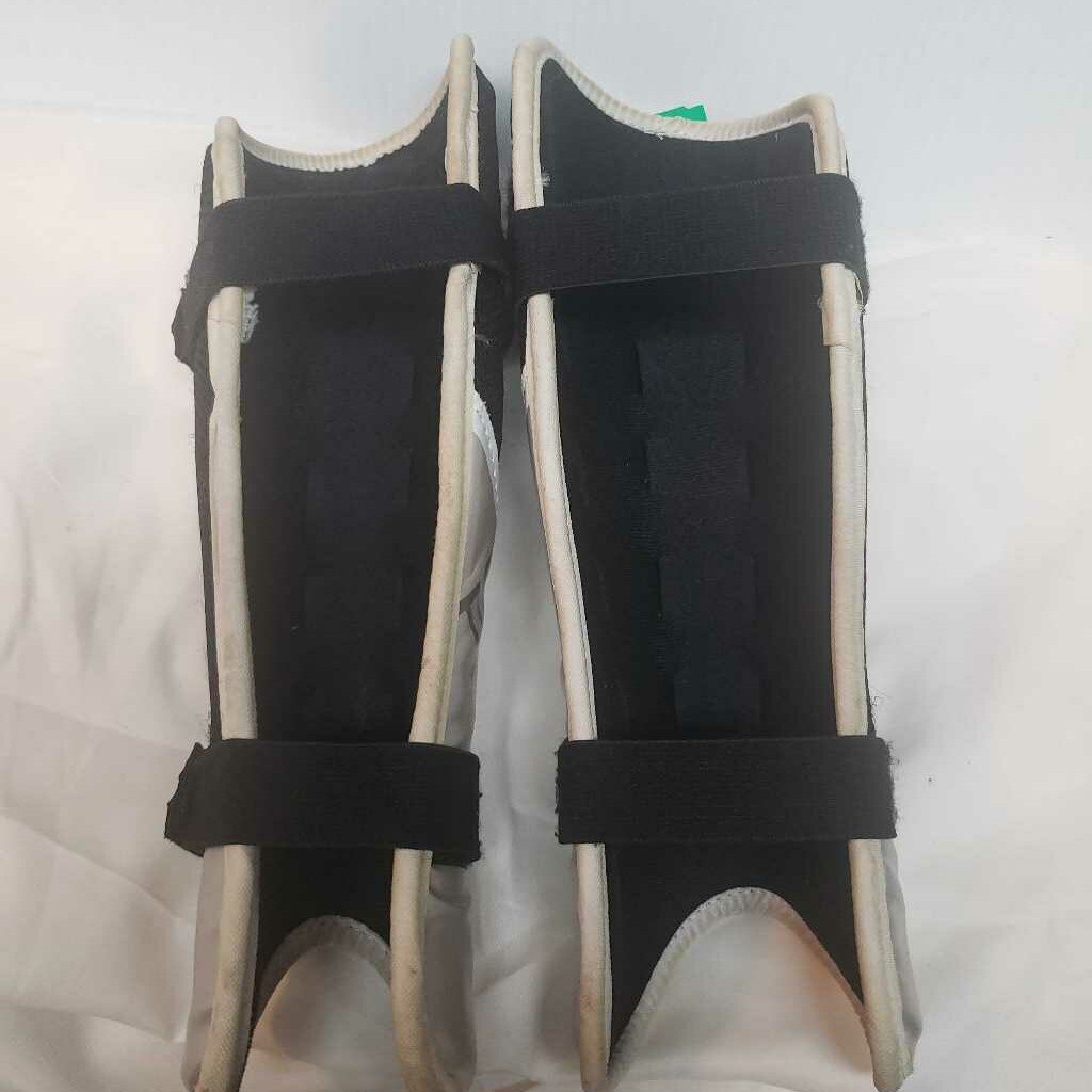 Grays G700 Pro Field Hockey Shin Guards, Size: Small