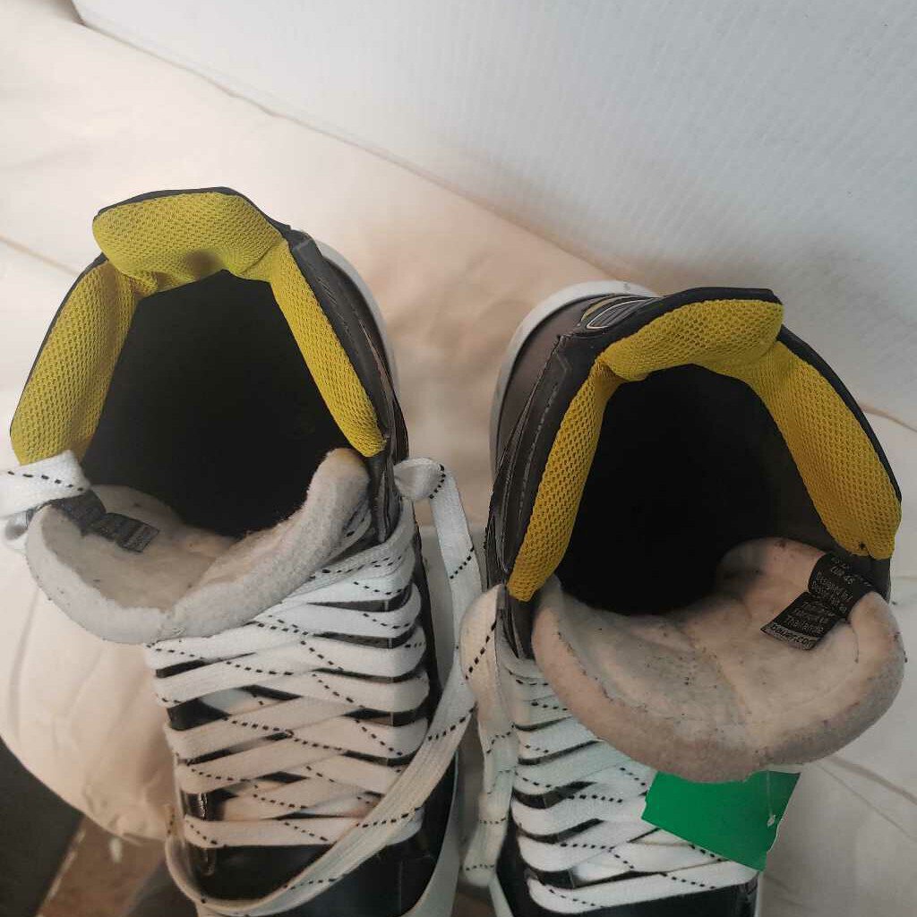 Bauer Supreme One100 Senior Goalie Skates with Step Steel, Size 1.5