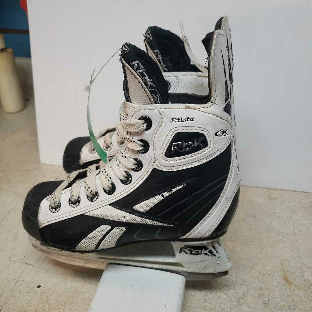 Reebok 7K Fitlite Youth Hockey Skates, Size Y12.5