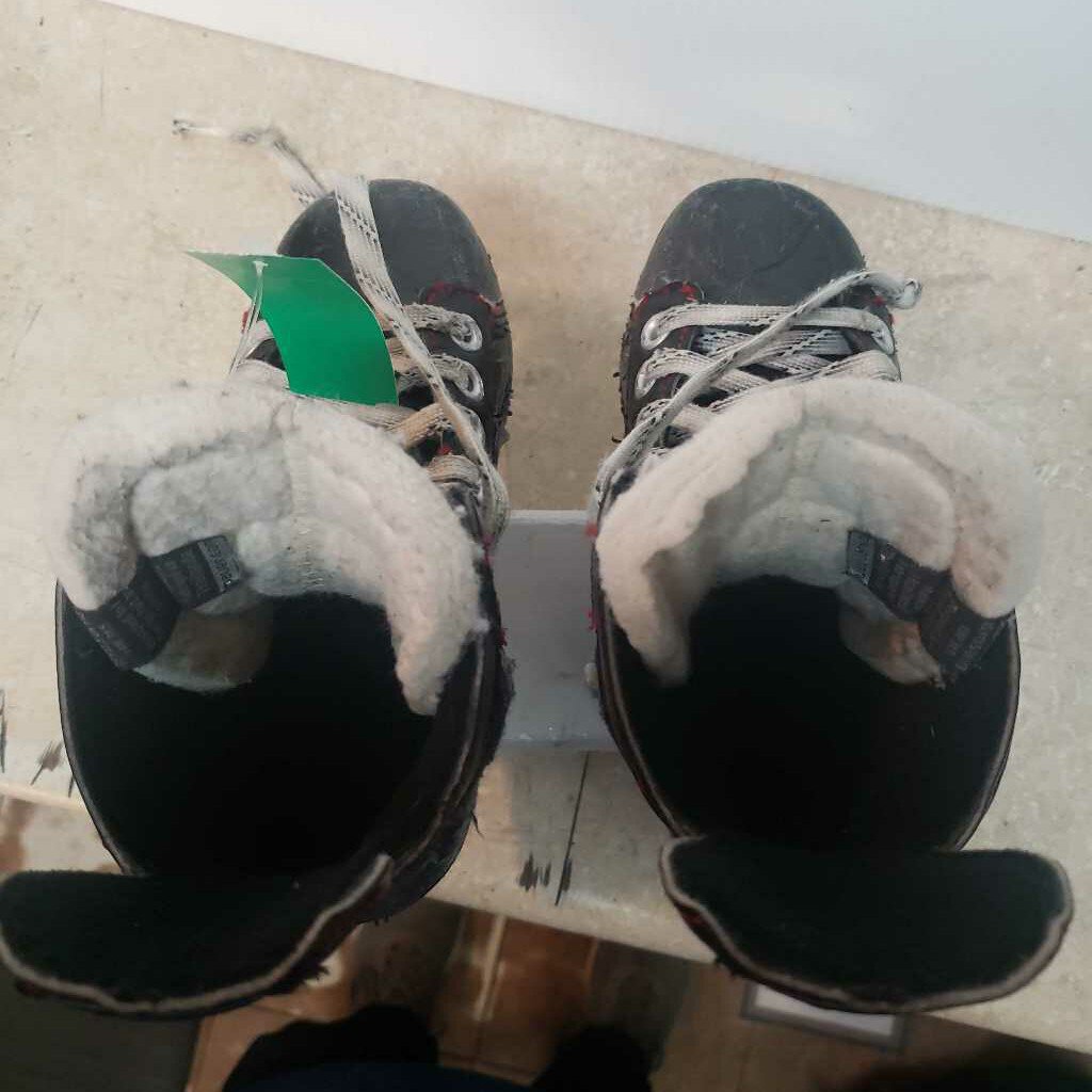 Bauer Vapor X500 Youth Hockey Skates, Size Y12.5