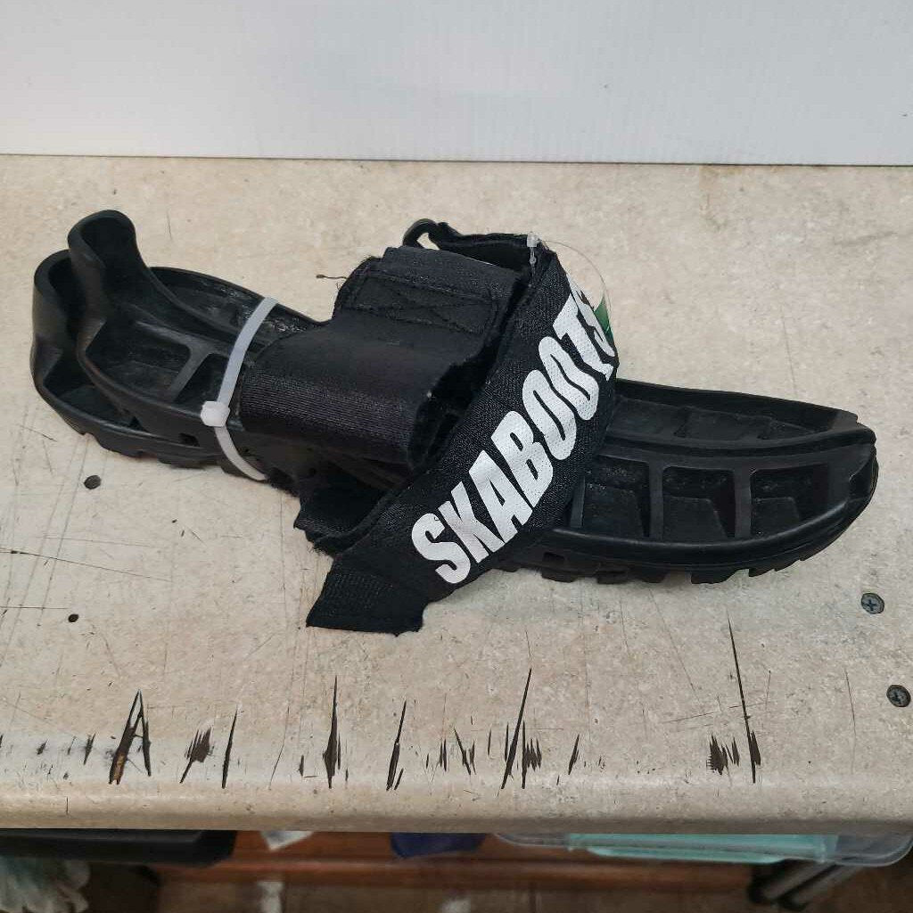 Walkable blade guards