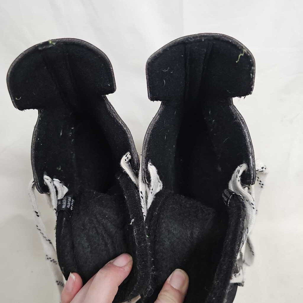 Bauer Supreme Pantera Hockey Skates, Size 1