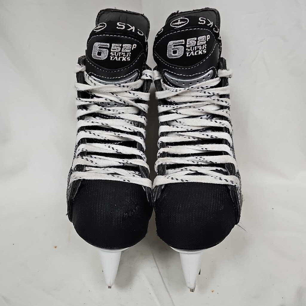 CCM 652P Super Tacks Junior Hockey Skates, Size 1.5
