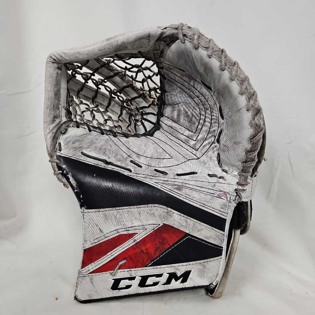 CCM P2.5 Junior Goalie Catch Glove, Regular Hand