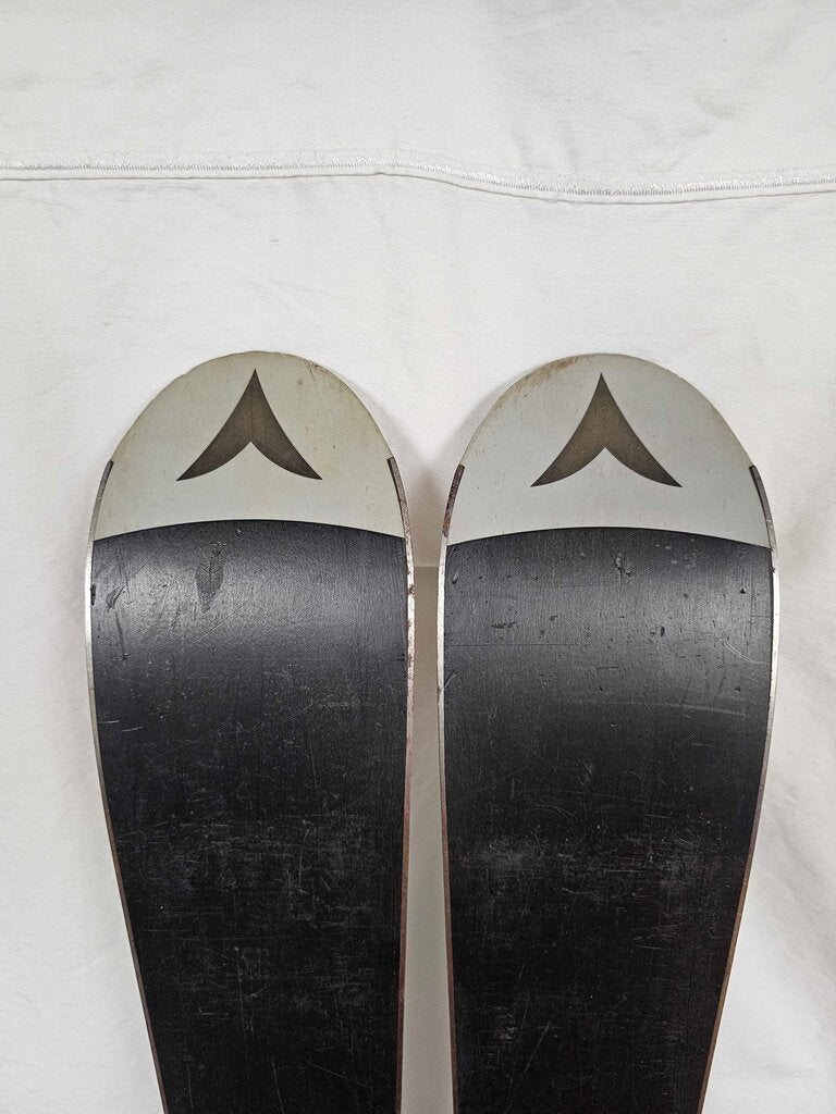 Dynastar Team Speed 80 skis with Look Team 4 bindings, Size 130cm