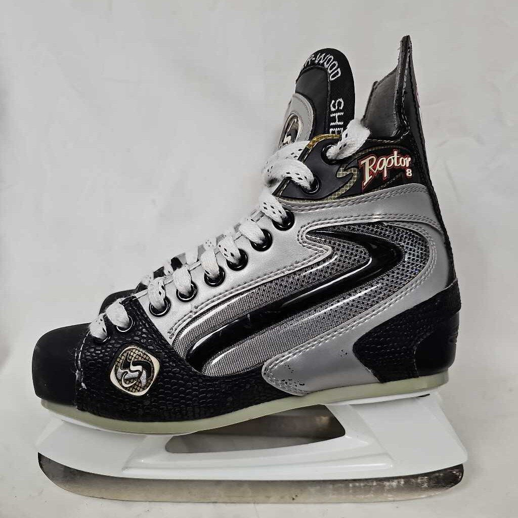 Sherwood Raptor 8 Junior Hockey Skates, Size 4.5