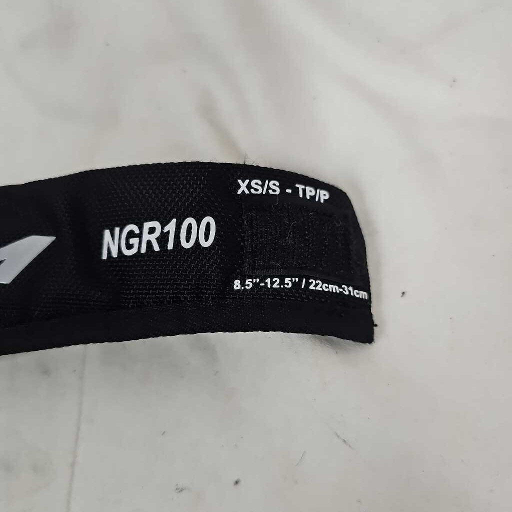 CCM NGR100 Youth Hockey Neck Guard, Size 8.5" - 12.5"