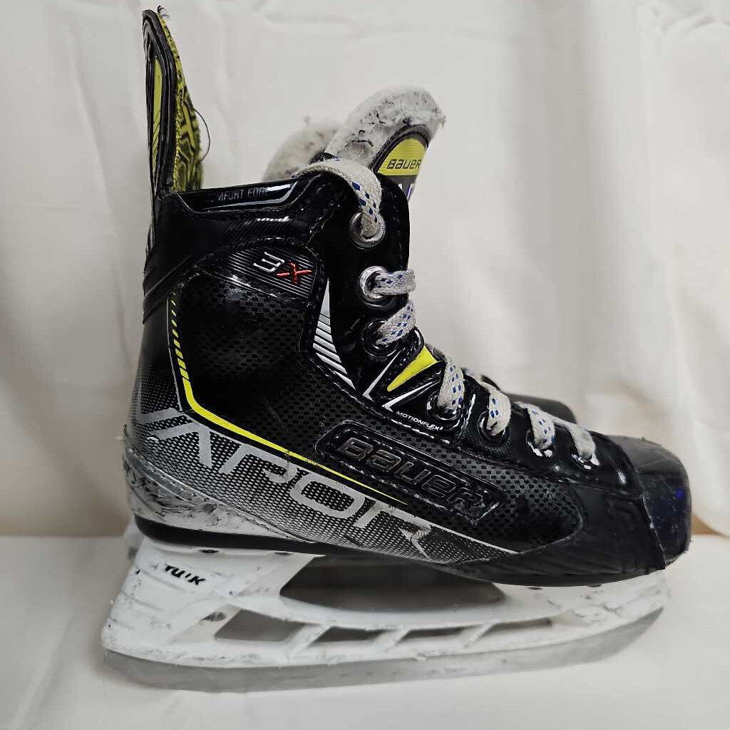 Bauer Vapor 3X Youth Hockey Skates, Size Y13.5