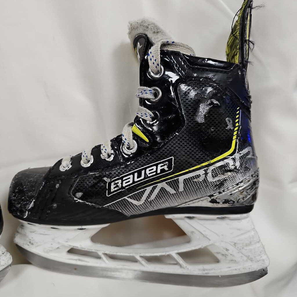 Bauer Vapor 3X Youth Hockey Skates, Size Y13.5