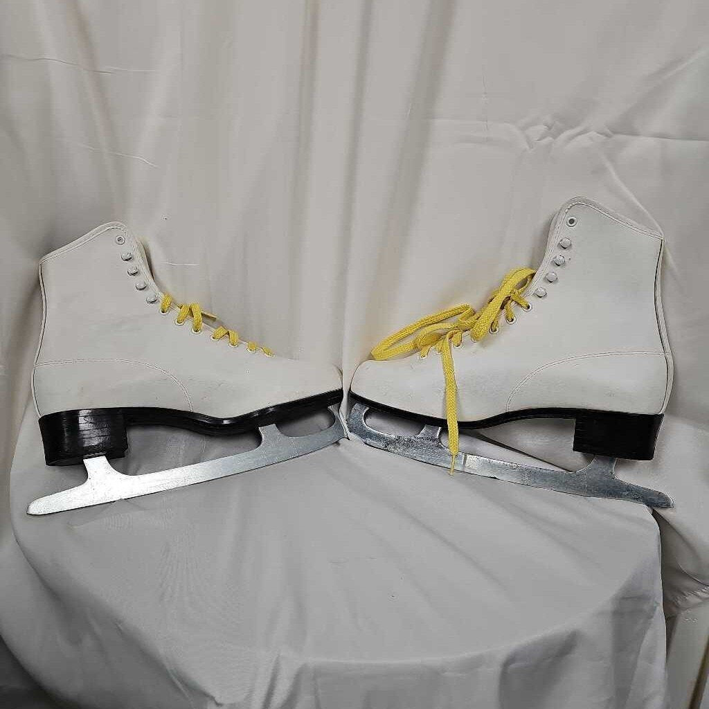 Women's Figure Skates, Size 10