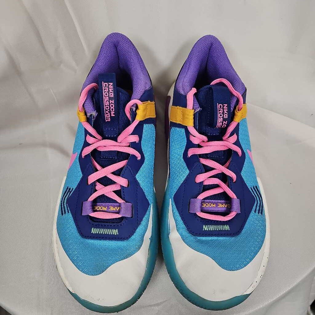 Nike Air Zoom Crossover Basketball Shoes, Size 6