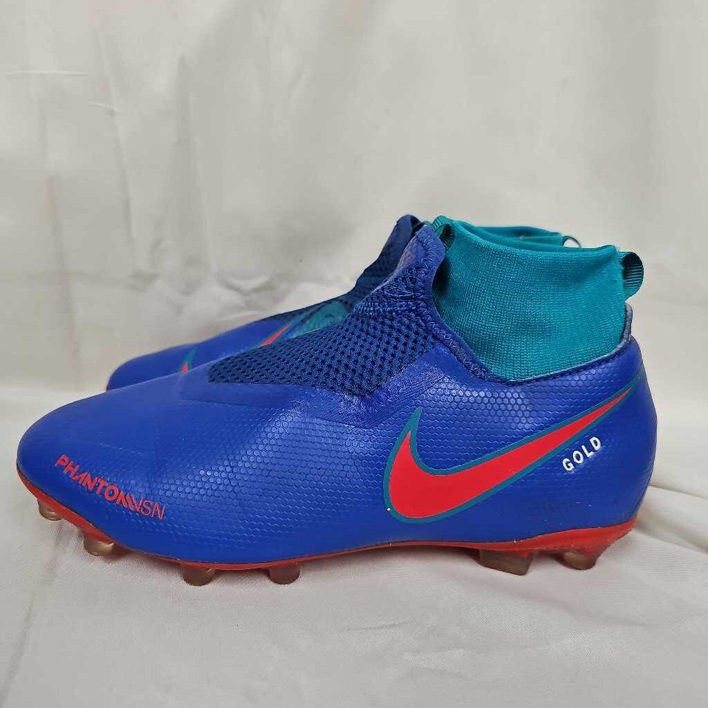Nike Phantom VSN Soccer Cleats, Size 5