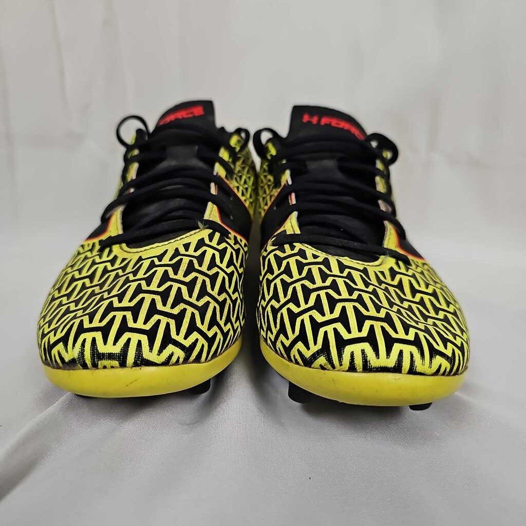 Under Armour Force Soccer Cleats, Size 5.5