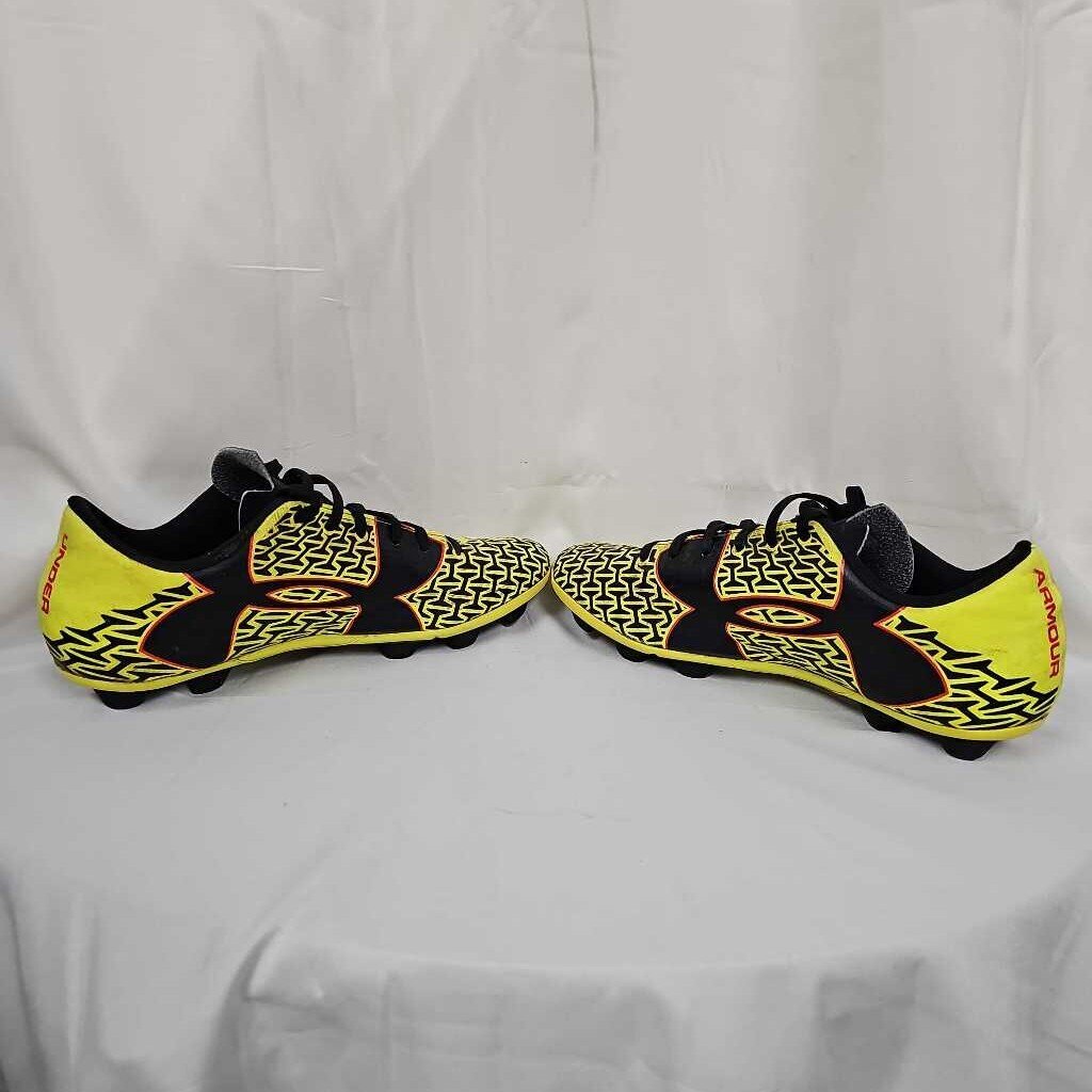 Under Armour Force Soccer Cleats, Size 5.5