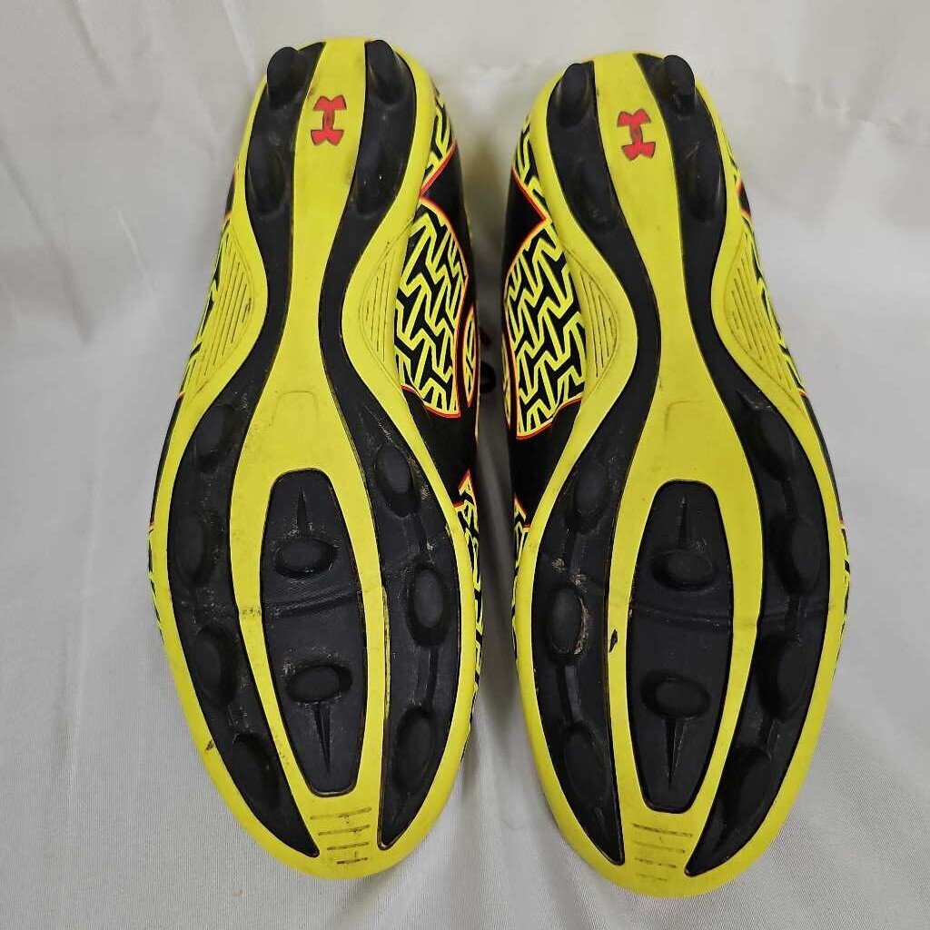 Under Armour Force Soccer Cleats, Size 5.5
