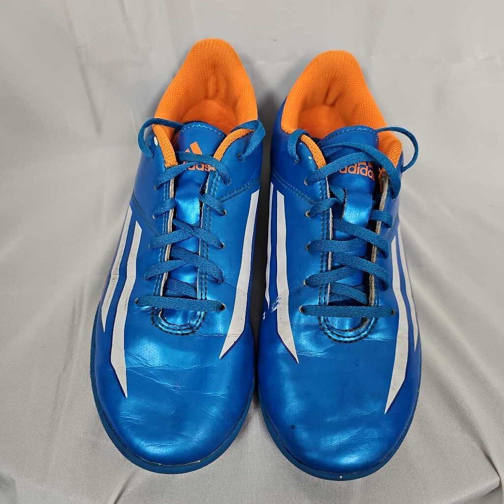 Adidas F5 Indoor Soccer Shoes, Size 4.5
