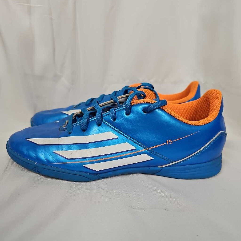 Adidas F5 Indoor Soccer Shoes, Size 4.5