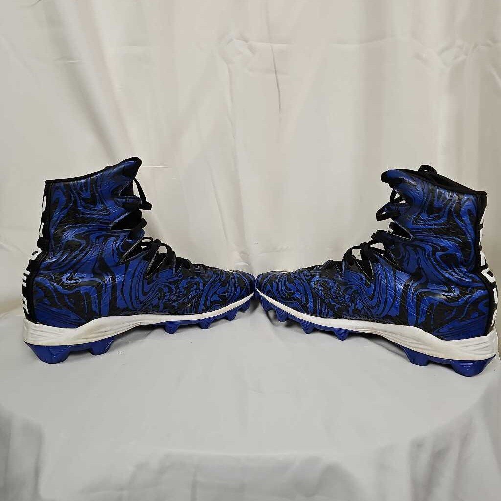 Under Armour Highlight Football Cleats, Size 6