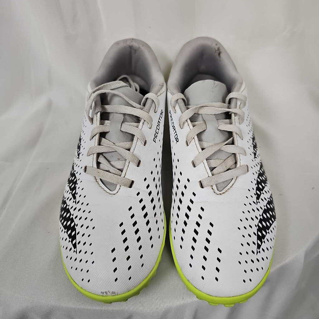 Adidas Predator Turf Shoes, Size 4.5
