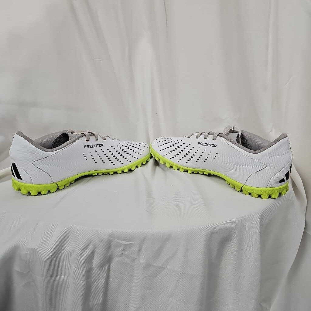 Adidas Predator Turf Shoes, Size 4.5