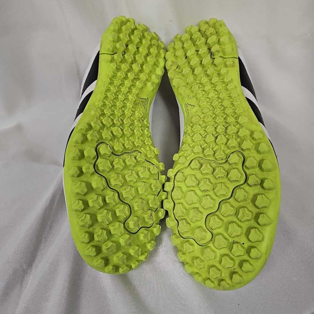 Adidas Predator Turf Shoes, Size 4.5