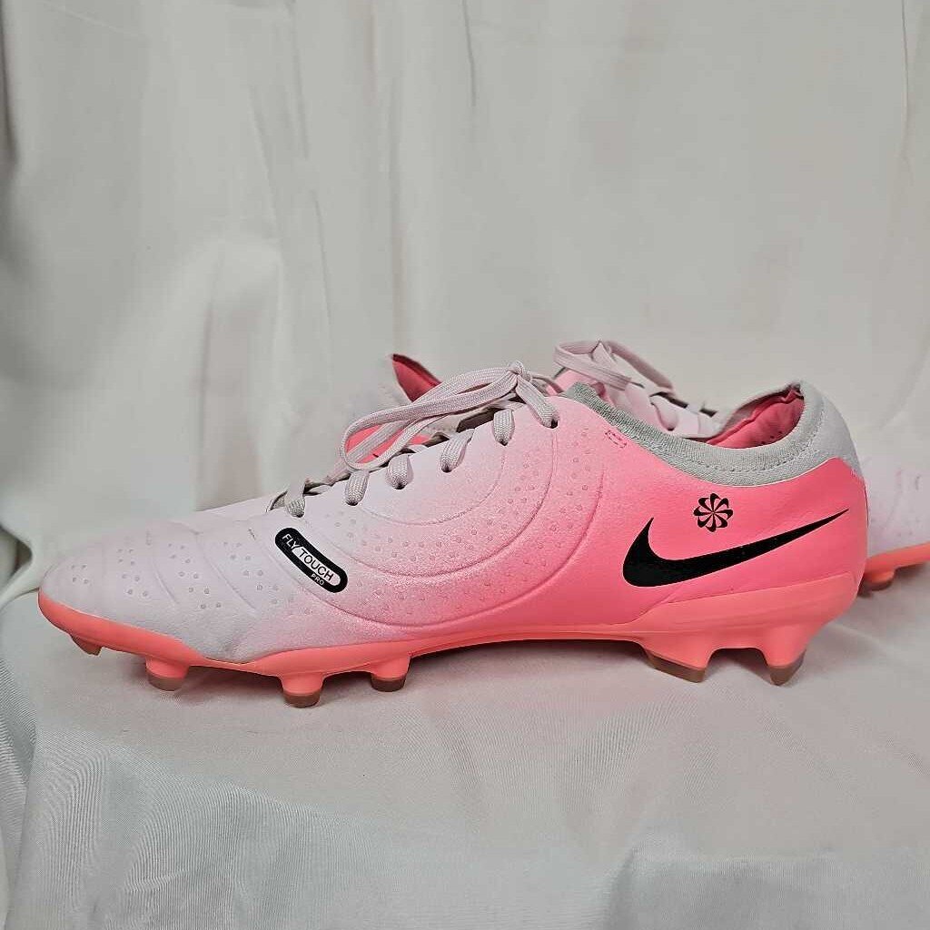 Nike Tiempo Legend 10 Pro Men's Soccer Cleats, Size 12