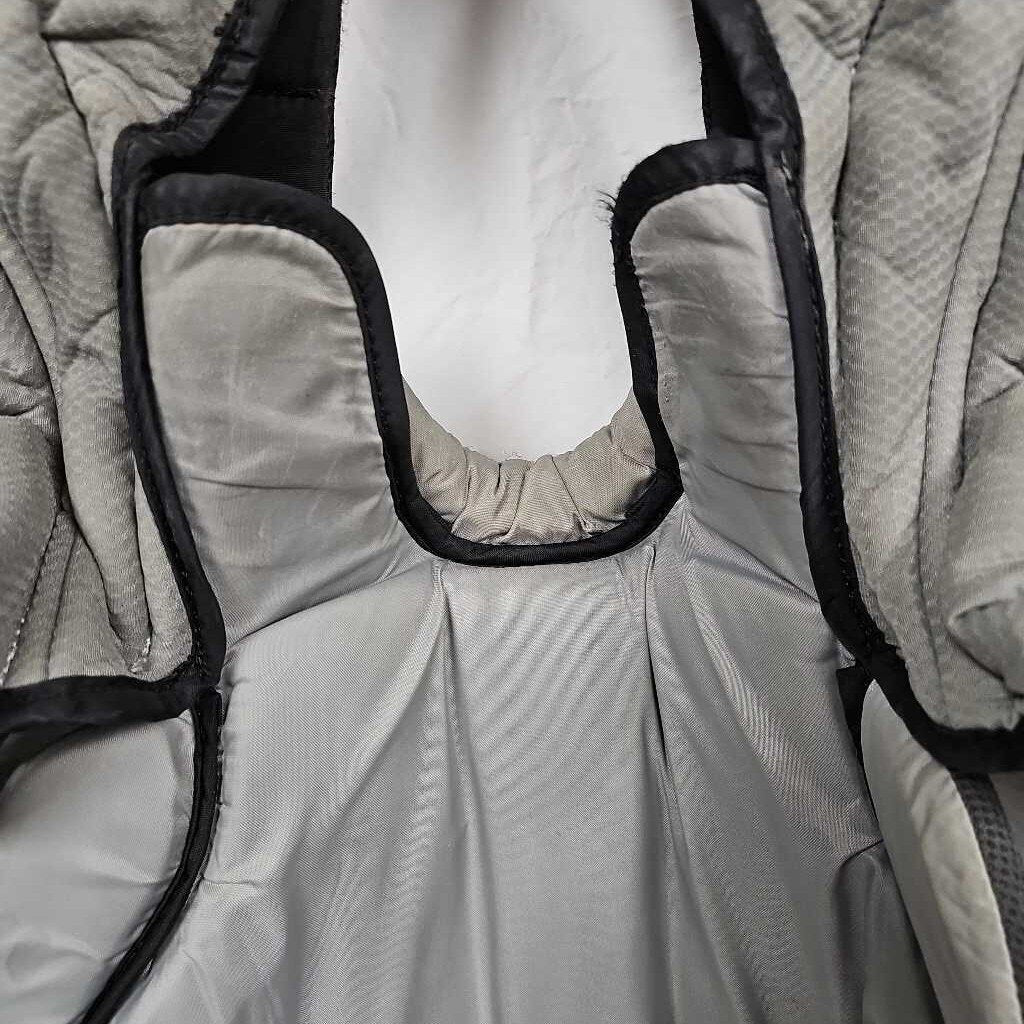 Vaughn Ventus SLR2 Pro Goalie Chest Protector, Senior Small