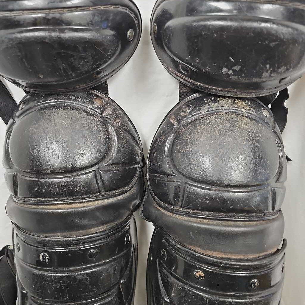 Baseball Catcher's Leg Guards - Ages 9-12